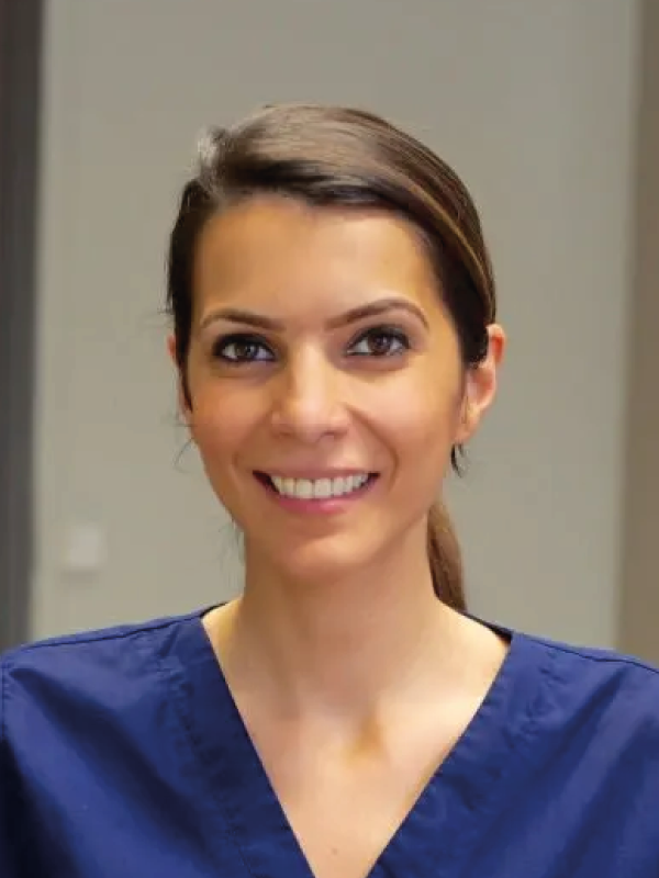 Dr Manon Serre
